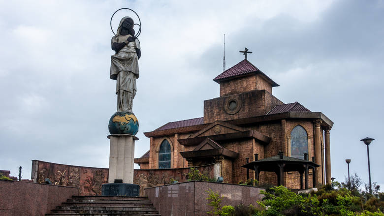 Gwinea Równikowa, Pico Basilé, 